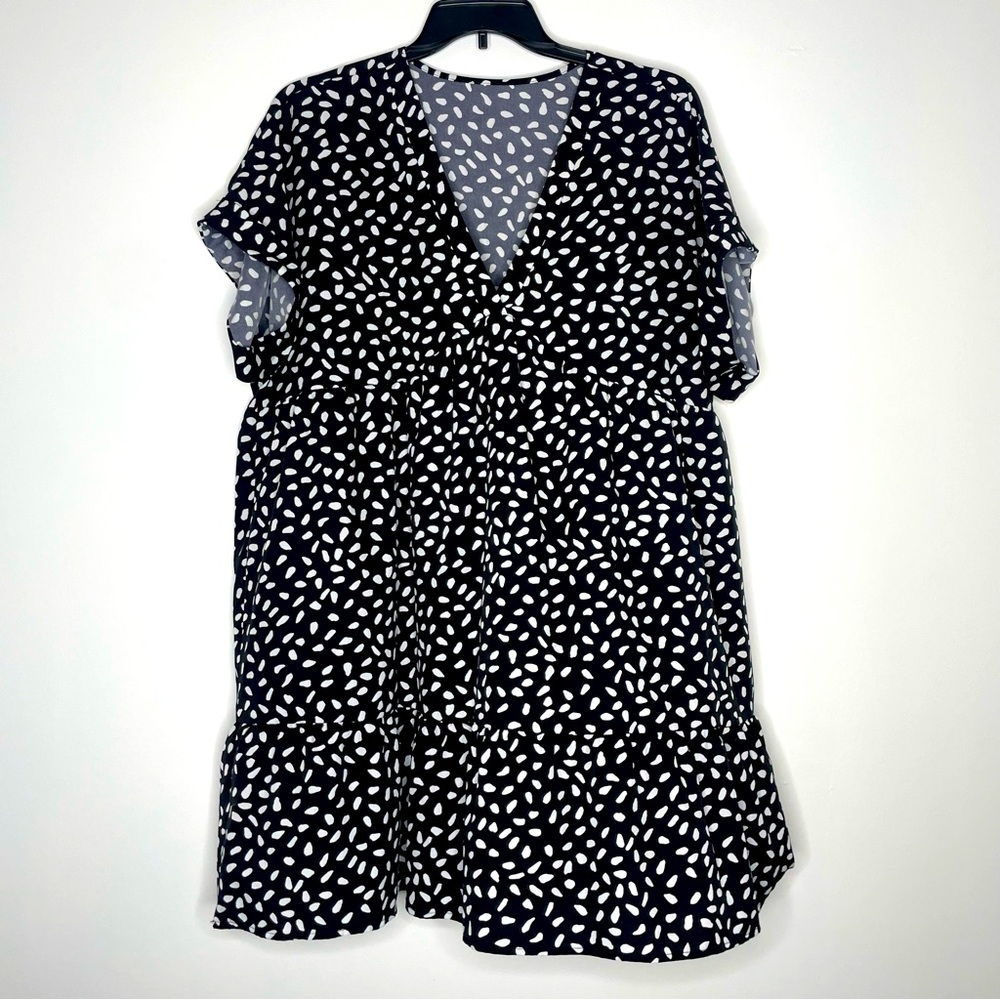 SHEIN Curve Plus Size Black and White Polka Dot Baby Doll ruffle hem Dress 1X
